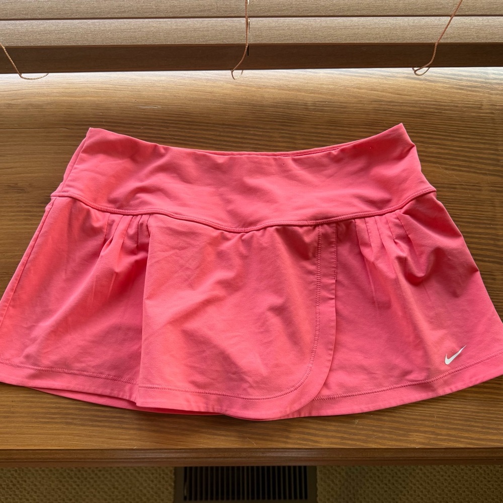Nike Coral-Red Dri-FIT Athletic Skort Size Medium